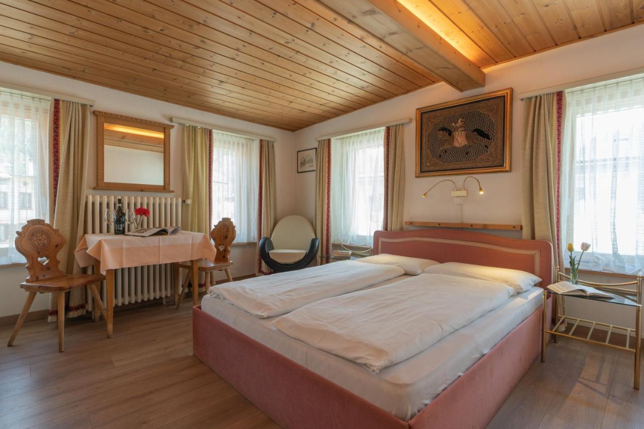 Hotel Alpina Zernez Extérieur photo